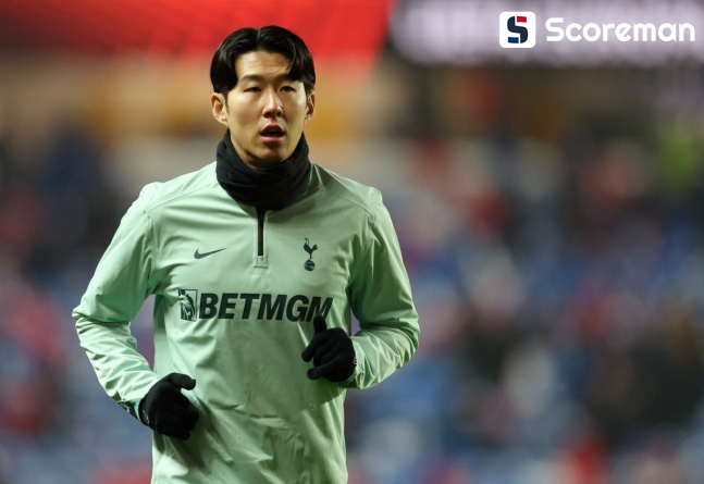 '발 부상' 손흥민, UEL 4강 1차전도 결장?… 포스텍